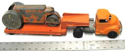 VINTAGE HUBLEY SEMI TRUCK & LOWBOY TRAILER W/ STEAM ROLLER DIECAST TOY - Image 1 of 3