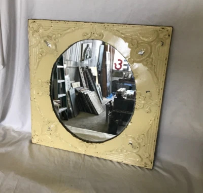 Декоративный спасенный оловянный потолок 23 дюйма кв. Металлическое овальное зеркало Butterscotch 1865-23B - Изображение 1 из 4