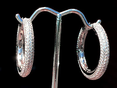 6 Kt Micro Pavé Orecchini a Cerchio Top Russo Qualità Zirconia Cubica Moissanite - Immagine 1 di 4