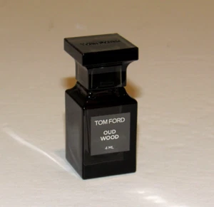 Tom Ford Oud Wood Eau de Parfum 0.14 Oz 4 mL Perfume MINI Bottle Private Blend - Picture 1 of 1