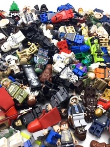 LEGO LOT OF 5 STAR WARS MINIFIGURES RANDOMLY SELECTED JEDI DROIDS CLONES MIX - Picture 1 of 2