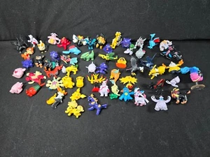 Pokemon Mini Figures Lot of 55+ 1" Inch Plastic Toys RL R/L.W PVC Vtg - Picture 1 of 8