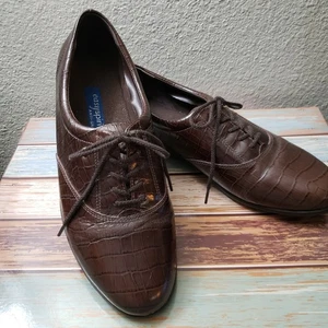 Zapatos Oxford Easy Spirit Antigravedad Marrón Cocodrilo Repujado 9.5 Estrechos AA B/2A - Imagen 1 de 7