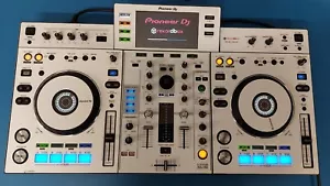 Pioneer XDJ-RX Standalone DJ Controller White USB/PC/Rekordbox and 2 Chan Mixer - Picture 1 of 13