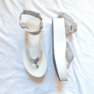 Teva Flatform White Silver Platform Ankle Strap Sandals Thong Flip Flop Comfort