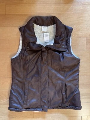 Abercrombie Fitch Sherpa Lined Brown Vest Size L $120 NWT - Image 1 of 4