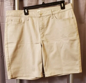 Lee Riders Mid-Rise Women's Size 16 Beige Denim Bermuda Shorts - Picture 1 of 4
