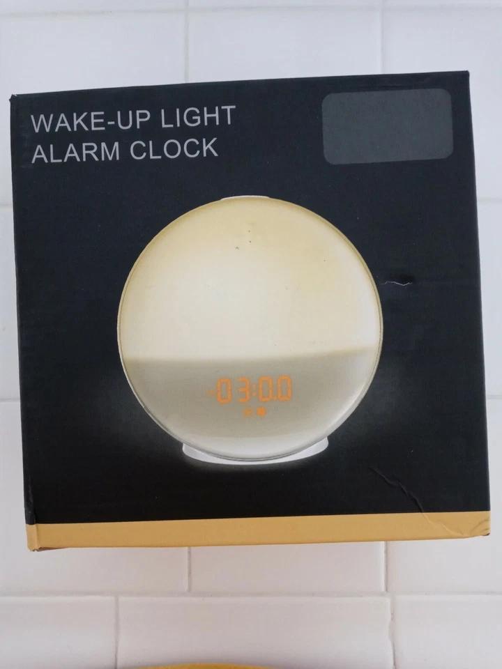 Пробуждение света будильник.LED время дисплей.Новый - Изображение 1 из 4