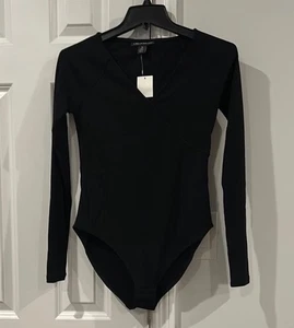 Neu mit Etikett A Pea In A Pod gerippter Umstandsbody mit V-Ausschnitt  - Bild 1 von 6