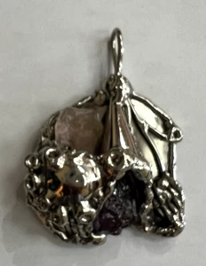 HANDMADE NATURAL RAW UNCUT AMETHYST SILVER TONED PENDANT - Picture 1 of 2