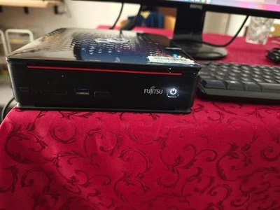 PC Fujitsu Esprimo Q520 Intel I5 4460T, 250gb SSD, 8gb Ram, Wifi, Win11 pro - Immagine 1 di 4