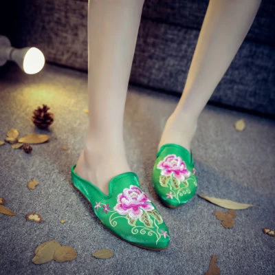 Zapatos informales bordados chinos para mujer hogar lino bordado damas Foto 1 de 4