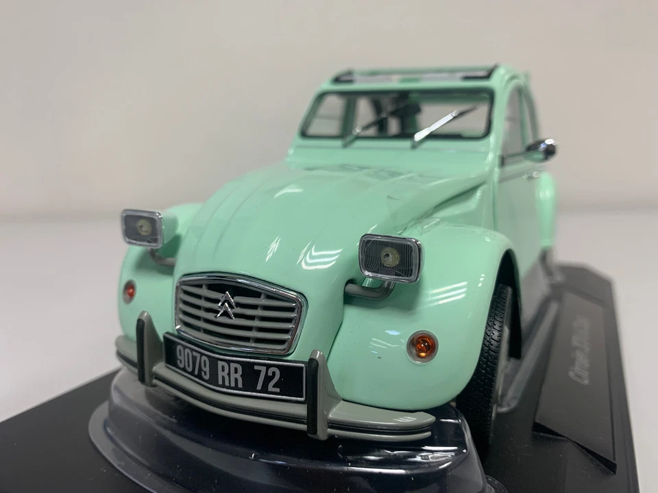 Norev Citroën 2CV 6 Club 1982 Jade Green 1/18 181486 0323 29 - Photo 1/4
