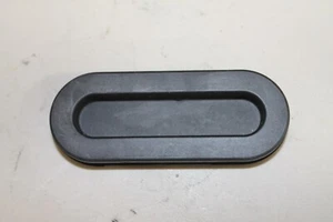 New Genuine OEM TOHATSU GROMMET "B", MOTOR COVER LOWER 346671650 FITS NISSAN - Picture 1 of 3