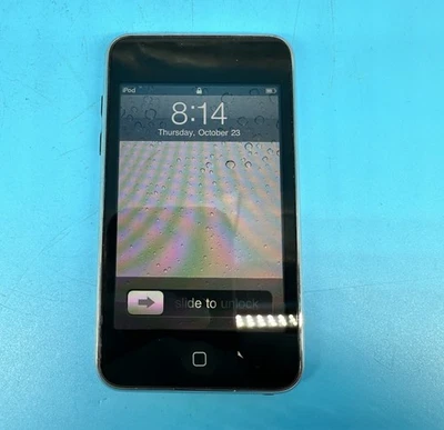 Apple iPod Touch 2nd Generation A1288 8GB Black/Silver - Working - Image 1 of 4