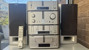 Sony Md717. Minidisc, CD Changer. 3 Discs - Picture 1 of 10