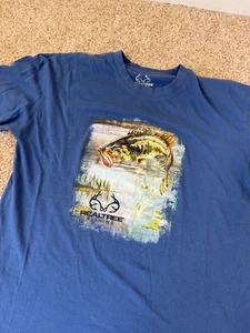 T-shirt uomo Realtree Fishing blu taglia L pesce grafica natura outdoor tee - Foto 1 di 6