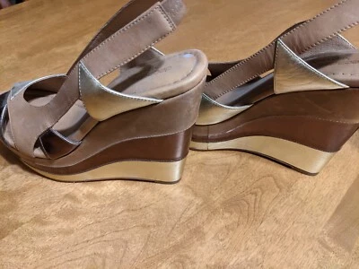 Sandalias Decades By Modern Vintage Talla 8 Tacón Alto Cuña Foto 1 de 4