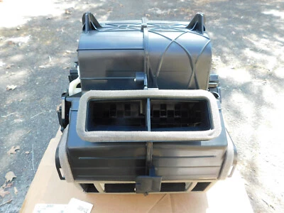 23475071 正品通用空调蒸发器和鼓风机 2016-17 别克雪佛兰 GMC — 第 1/4 张图片