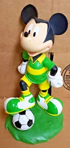 Bobblehead originale Disney Parks Topolino che gioca a calcio - Foto 1 di 5