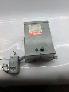 Square D 1S1F Transformer 1KVA - 240x480VAC - 120/240VAC - Picture 1 of 3