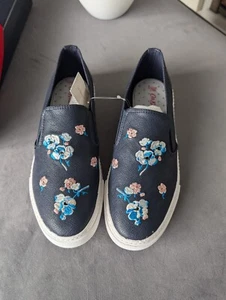 Scarpe stile Lovley Vans di Cat Kidston in blu navy con applicazione floreale in - Foto 1 di 7