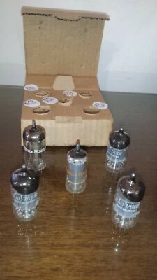 Nuevo de Lote Antiguo - Juego en Caja BELL & HOWELL 12AU7 1V2 6DT6A JAPÓN Tubo TV-7 Sin Micrófono Foto 1 de 4