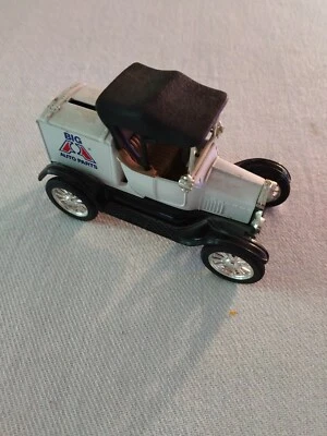 The ERTL Co., Ford Modelo T Runabout, Banco 1918, Big A Auto Parts, 1:25. Foto 1 de 4