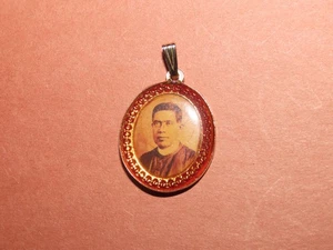 SAN CRISTOBAL MAGALLANES RELIQUIE UND FOTO ANHÄNGER EMAILLE GOLDFARBEN 1" OVAL - Bild 1 von 2