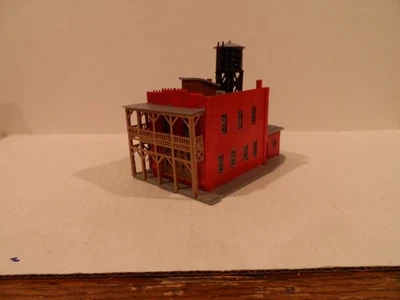 POLA N SCALE RAILROAD HOTEL BILT - Image 1 of 2