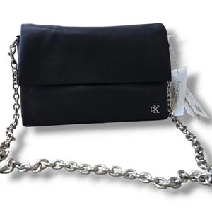 Calvin Klein Black + Silver Pebble-grain Clutch Crossbody Bag BNWT RRP $189 - Picture 1 of 13
