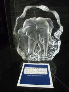 Beautiful Large Mats Jonasson ELEPHANT Lead Crystal Sweden Art Glass Signed LOOK - Picture 1 of 2