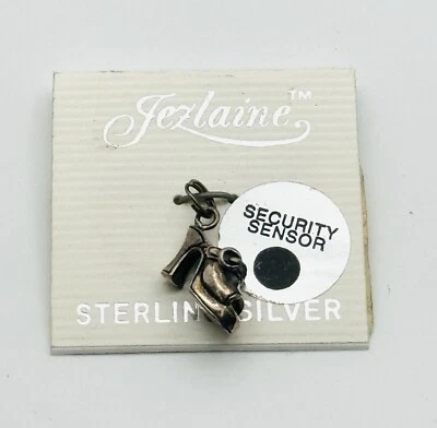 Colgante JEZLAINE E2 VINTAGE NUEVO CON ETIQUETAS Plata de Ley 925 Tacón Alto Zapato Dije Foto 1 de 3