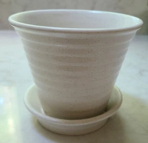 Vintage MCM Pfaltzgraff Flowerpot Art Pottery Speckled Cream Color Vintage -5 in - Picture 1 of 4