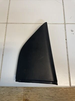 1997 Honda Accord rear door interior glass side cover USED OEM — 第 1/4 张图片