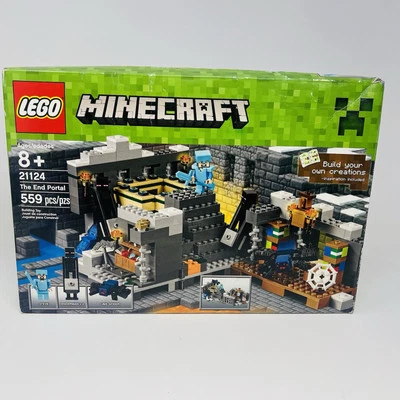 LEGO Minecraft: The End Portal (21124) - Image 1 of 4