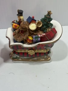 Holiday Novelties Christmas Sleigh Hinged Trinket Box Jc Penny - Picture 1 of 10