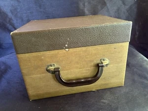 Bell & Howell Micro-Fit Slide Trays & Carrying Case TDC Selectrays Hold 30 Each - Picture 1 of 6