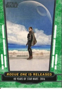 Tarjeta base verde del 40 aniversario de Star Wars #100 Rogue One es lanzado - Imagen 1 de 1