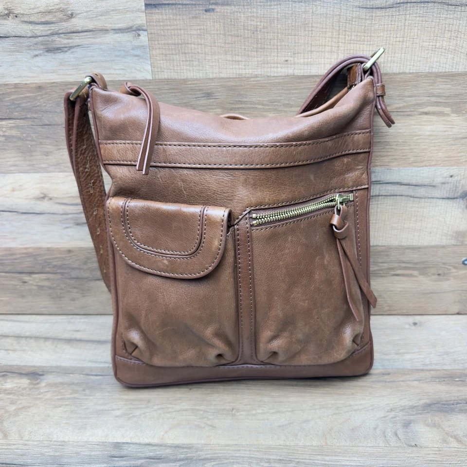 Bolso Bandolera C&C California Cuero Marrón Coñac Bolsillos 10"x10" Foto 1 de 4