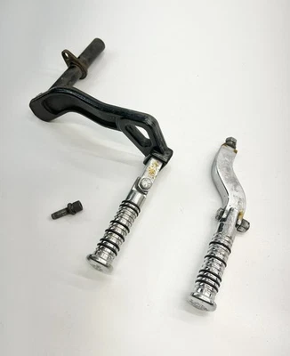 Harley Davidson Dyna Wide Glide 2002-2005 soporte de clavija de pasajero trasero bajo Foto 1 de 4