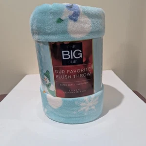NEW Big One Blue Plush Throw with Snowman Design. 5 Ft X 6 Ft - Picture 1 of 7