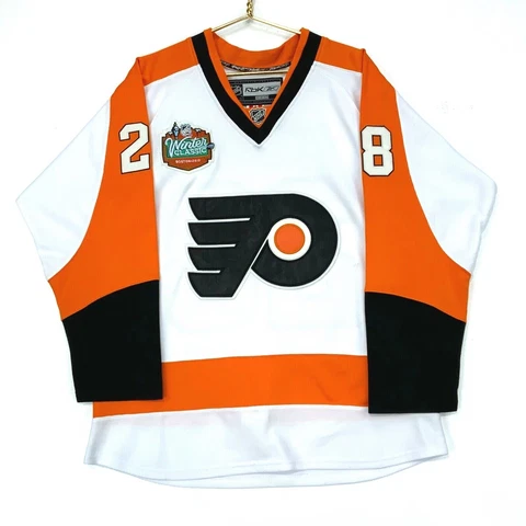 Claude Giroux #28 Philadelphia Flyers 2010 Winter Classic Reebok Jersey Size 48 Cover