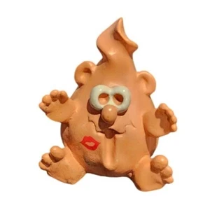 I'm A Hug Clay Figurine by Christa The Hug Factory Vintage 1996 Kiss Lips Design - Picture 1 of 7