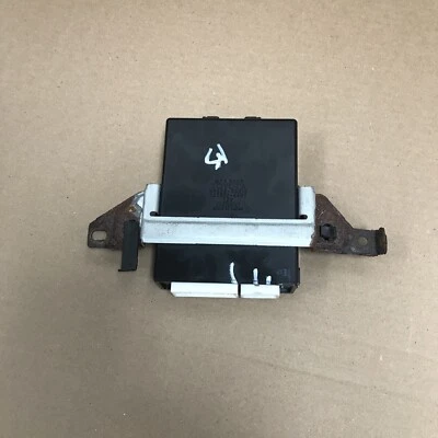Módulo de control multiplexado puerta levadiza Toyota 4runner 2003-2009 89222-35010 Foto 1 de 4