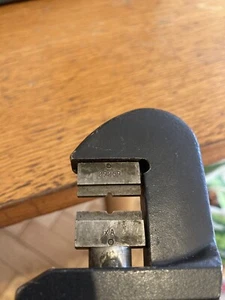 Pinza crimpatrice elettrica Erma 29020 - Foto 1 di 2