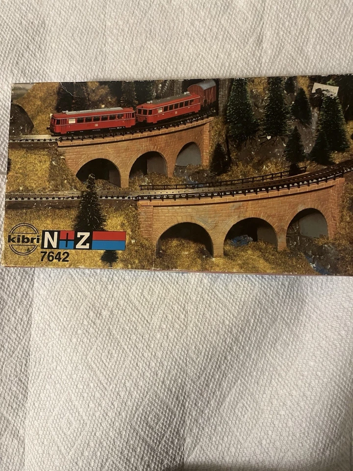 Kibri N-Z 2 Curved Bridge Sections 7642 N-Z Gauge - Image 1 of 1