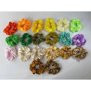 Pack de 20 Cabello Crujiente Satinado Multicolor NUEVO - Imagen 1 de 2