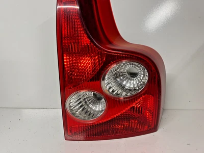 Luz trasera lateral derecha Volvo XC90 2003-2006 para pasajero Foto 1 de 4