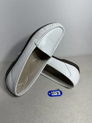 SAS Cream Leather Loafers Women's 9,6N Made in USA! - Image 1 of 4